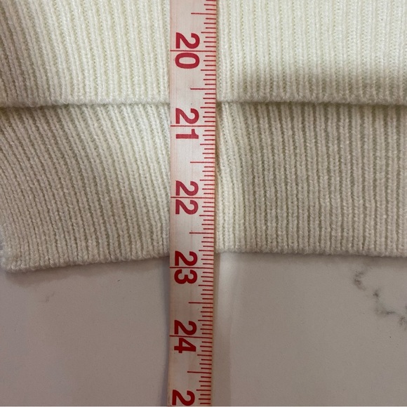 Faithful the Brand x Revolve Oversized Chunky Knit Sweater - Picture 6 of 7